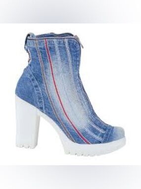 Custom Upcycled Denim Platform Y2K Boots High Block Heel Size 39 Sporty